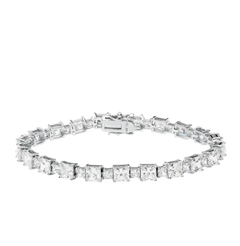 Silver Bracelet with cubic zirconia sunlight sample 925
Silver Bracelet with cubic zirconia sunlight sample 925