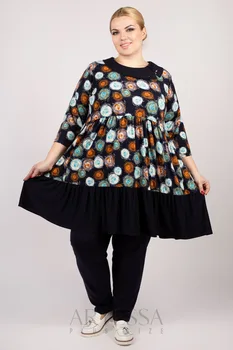 Tunic artessa plus size, three quarter sleeve, brooch, made of polyester.
Tunic artessa plus size, three quarter sleeve, brooch, made of polyester.