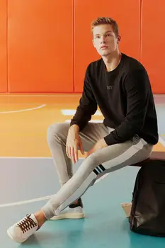 DeFacto Slim Fit Stripe Detailed Sweatpants-R4757AZ20AU 
DeFacto Slim Fit Stripe Detailed Sweatpants-R4757AZ20AU