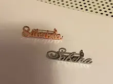 Broche de acero inoxidable personalizado con nombre para hombre y mujer, chapa personalizable con nombre, Pin de solapa, regalo de moda