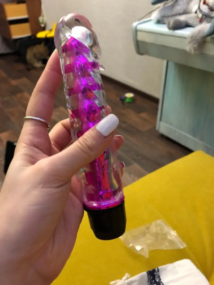 Реалистичный вибратор 