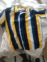 Verano hombre camisa de pantalón corto Casual manga camisas hawaianas Collar estampado a rayas genial camisa delgada vestido de los hombres Hombre Ropa