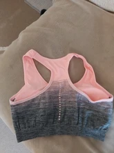 THUNSHION alto estiramiento transpirable deportes sujetador Top Fitness mujeres acolchado Sport Bra para Running Yoga Gym Seamless sujetador gradiente