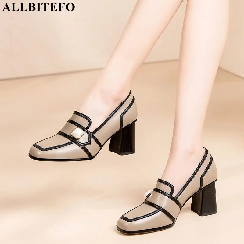 Size 33-43 Spring High Quality Spring Fashion Soft Cow Leather Woman Street Walking High Heel Shoes Women Heels Pumps
Size 33-43 Spring High Quality Spring Fashion Soft Cow Leather Woman Street Walking High Heel Shoes Women Heels Pumps