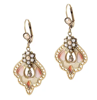 Danny earrings
Danny earrings