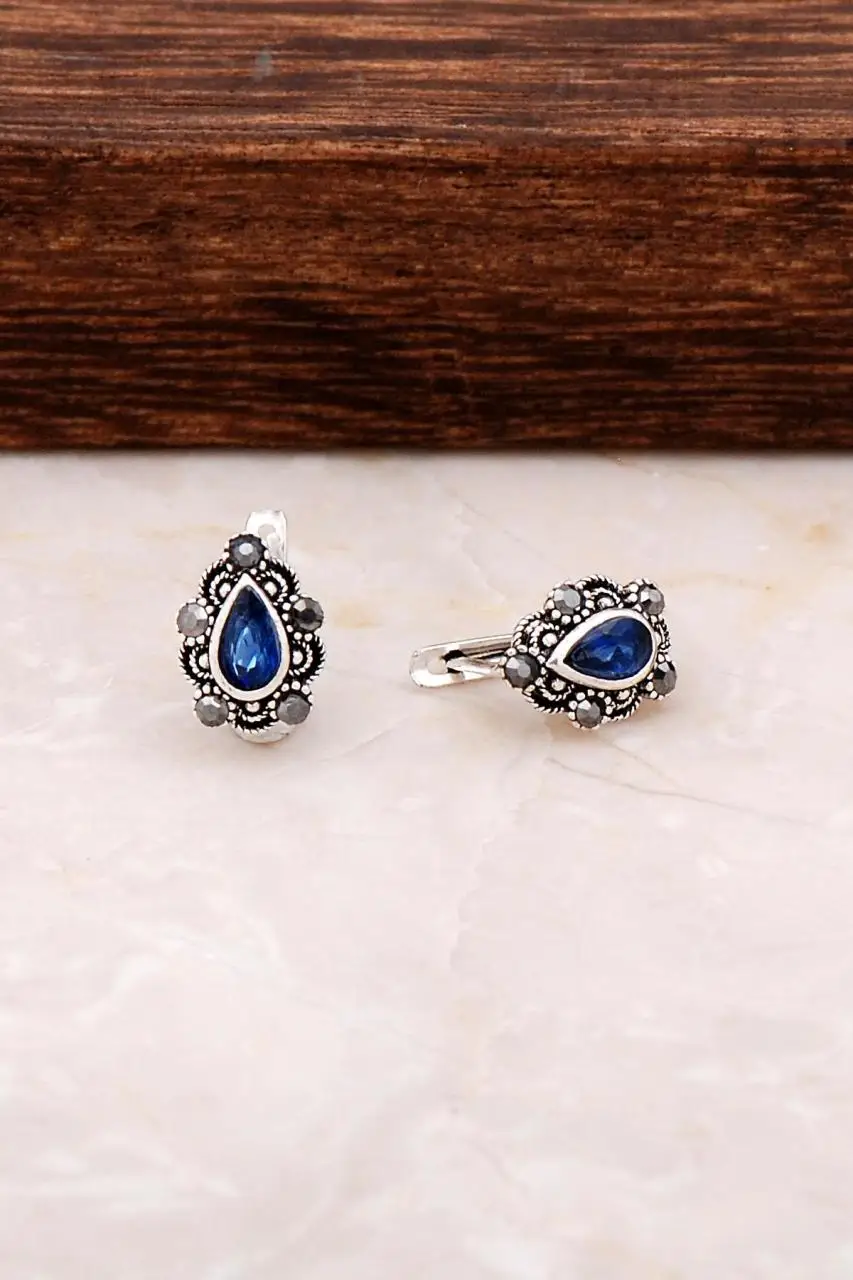 Mini Silver Earring with Root Sapphire Stone 4769 High Quality Hand Made Original Filigree Silver Jewellery Gift for Women
Mini Silver Earring with Root Sapphire Stone 4769 High Quality Hand Made Original Filigree Silver Jewellery Gift for Women