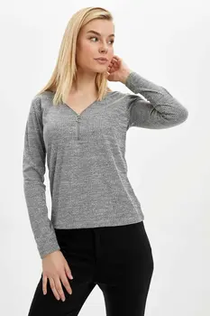 DeFacto Woman Long Sleeve T-Shirt Women Solid Color Tshirts Women's V-neck Top Tees Women's Zipper Tshirt-N7310AZ20SP
DeFacto Woman Long Sleeve T-Shirt Women Solid Color Tshirts Women's V-neck Top Tees Women's Zipper Tshirt-N7310AZ20SP