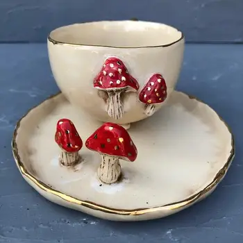 Mushroom Figured Cup and saucer Espresso Turkish coffee creative mugs ceramic new red 2020 style cute lovely handmade gift
Mushroom Figured Cup and saucer Espresso Turkish coffee creative mugs ceramic new red 2020 style cute lovely handmade gift