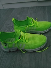 Zapatillas de deporte ultraligeras de tejido transpirable para hombre, zapatos deportivos informales cómodos de talla grande 46 para parejas