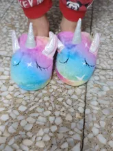 Zapatos de invierno con viñetas de animales para niñas, zapatillas de unicornio para casa