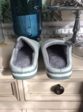 Zapatillas clásicas de Zapatillas de felpa para hombre y mujer, zapatos cálidos de piel, antideslizantes, suela gruesa, Zapatillas interiores para el hogar