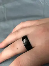 Anillo de acero inoxidable con diseño de alas de la libertad para hombre y mujer, sortija de 8mm, color negro, plateado, para Fans de Anime