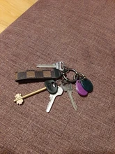 Llavero con cordón de cuero genuino para hombre y mujer, diseño cuadrado, hebilla de bronce de cañón, Soporte para Llavero de coche, joyería, regalo