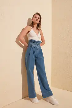 Trendyol Arched Lacing Detailed Super High Waist Wide Leg Jeans TWOSS20JE0292
Trendyol Arched Lacing Detailed Super High Waist Wide Leg Jeans TWOSS20JE0292