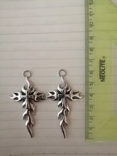 8 piezas de dijes Cruz llamas fuego 64x36mm antiguo Color plateado colgantes haciendo DIY hecho a mano tibetano Color plata joyería