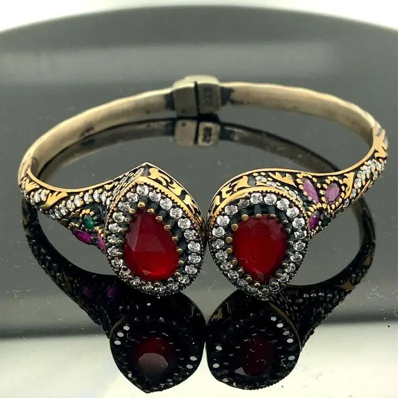 925k Silver with Ruby Stone Handmade, Special Design Ladies Bracelet, natural stones For you
925k Silver with Ruby Stone Handmade, Special Design Ladies Bracelet, natural stones For you