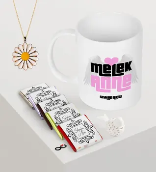 Personalized Angel Mother Mug Chocolate Daisy Necklace Set
Personalized Angel Mother Mug Chocolate Daisy Necklace Set