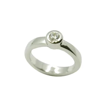 Ring Solitaire Silver with Cubic Zirconia
Ring Solitaire Silver with Cubic Zirconia