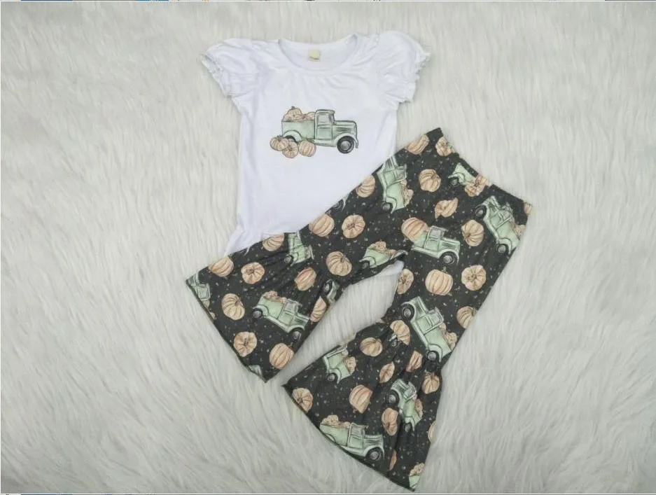 2019 spring and summer new pumpkin car short-sleeved flared pants set hot style
2019 spring and summer new pumpkin car short-sleeved flared pants set hot style