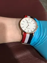 De moda reloj de cuarzo Casual Multicolor tela de Nylon correa de reloj de pulsera diseñador Simple hombres y mujeres reloj