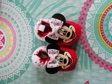 Minnie mouse de Disney Primavera y novedad de verano 0-1 bebé cuna zapatos de fondo suave de dibujos animados princesa bebé niña zapatos de bebé