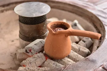Bambum Mirra Clay Turkish Coffee Pot Special Kitchenware Handmade Healty and delicious Coffees, resistant to heat Made in Turkey
Bambum Mirra Clay Turkish Coffee Pot Special Kitchenware Handmade Healty and delicious Coffees, resistant to heat Made in Turkey