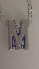 Colgante con inicial de cadena de oro para mujer, colgante de Metal con letras de A-Z para joyería, collares de nombre individual con letras cortadas