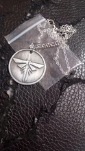 Collar de luciérnaga con logotipo letras para hombre y mujer, colgante Retro de The Last Of Us 2, joyería de juego caliente para hombres y mujeres
