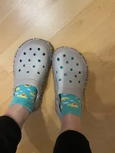 Sandalias de playa para mujer, zapatos de Crocs ligeros de EVA, calzado plano Unisex, zapato colorido, verano, 2021