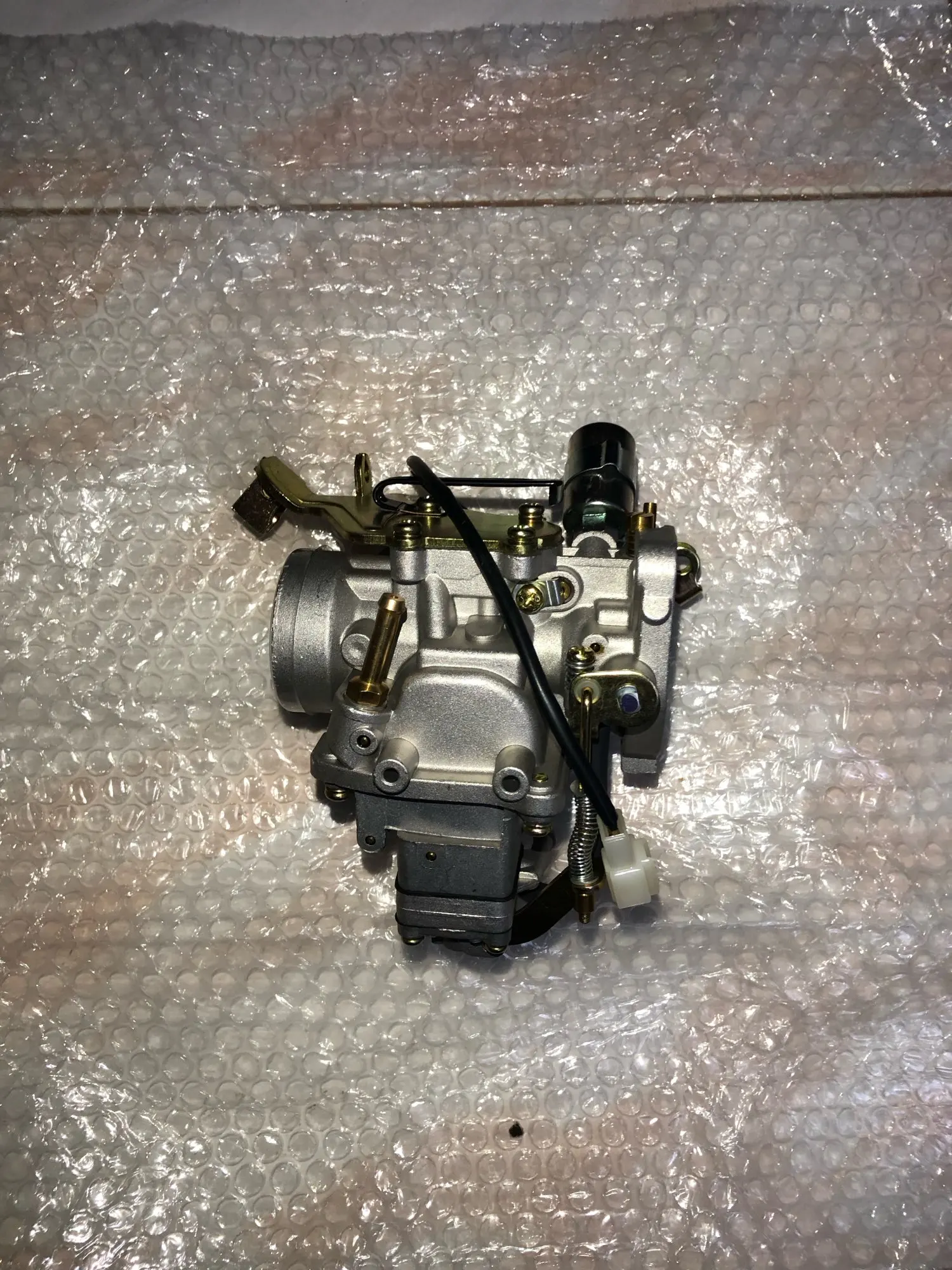 キャブレター スズキ SJ410 F10A 465Q ST100 サムライジムニー スーパーキャリー シエラ 1.0L 1.3L C キャブレター  スズキ SJ410 F10A 465Q ST100 サムライジムニー スーパーキャリー シエラ 1.0L 1.3L C キャブレター スズキ SJ410  F10A 465Q ST100 サムライ ジムニー キャブレター、スズキ SJ410 ST100 サムライ ジムニー スーパーキャリー シエラ対応、OEM品質のキャブレターと交換可能