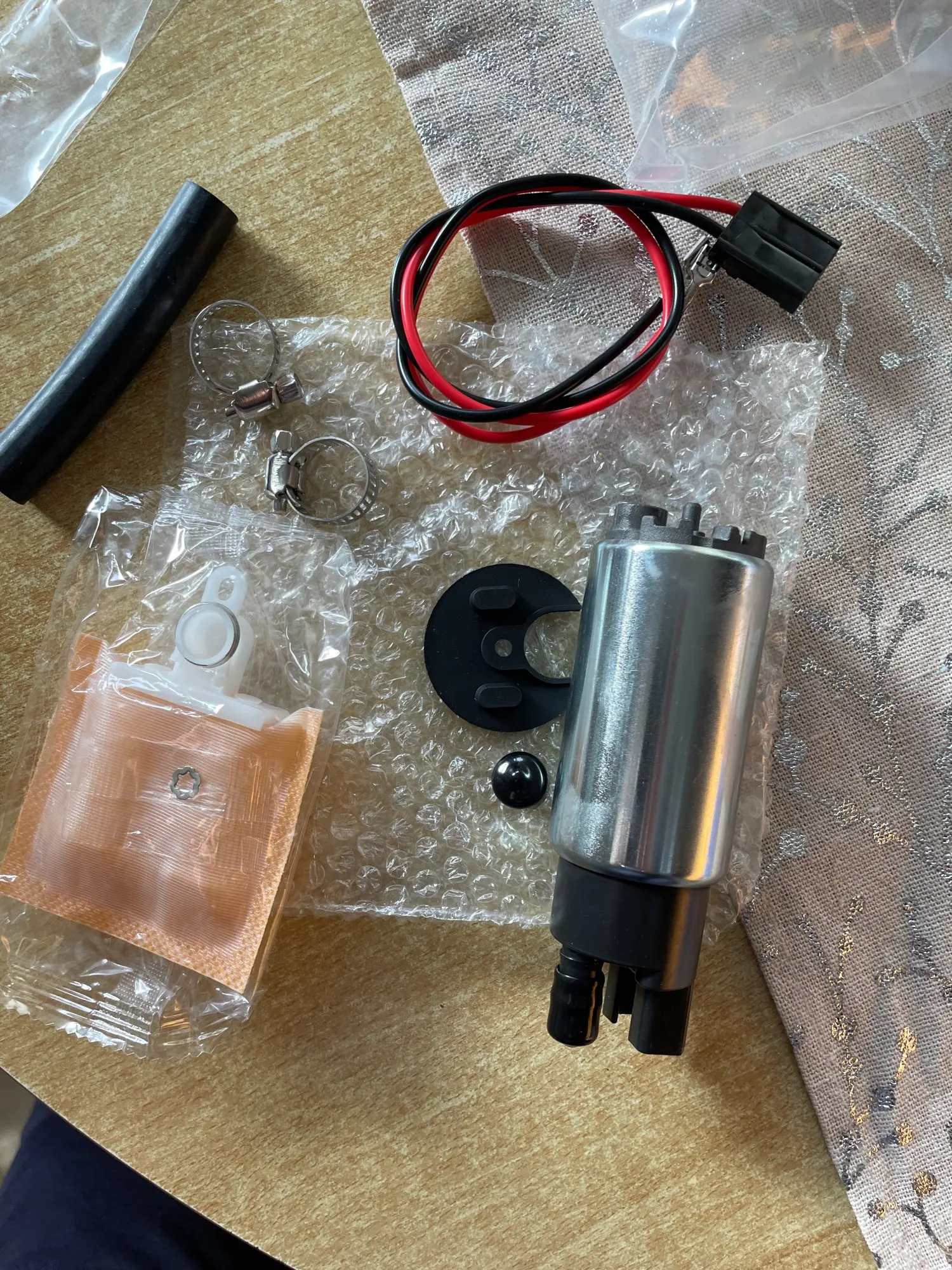 kuroさん、専用です。 燃料ポンプ CBR600 F F4i用 CBR929RR用 CBR954RR用 CBR1100XX