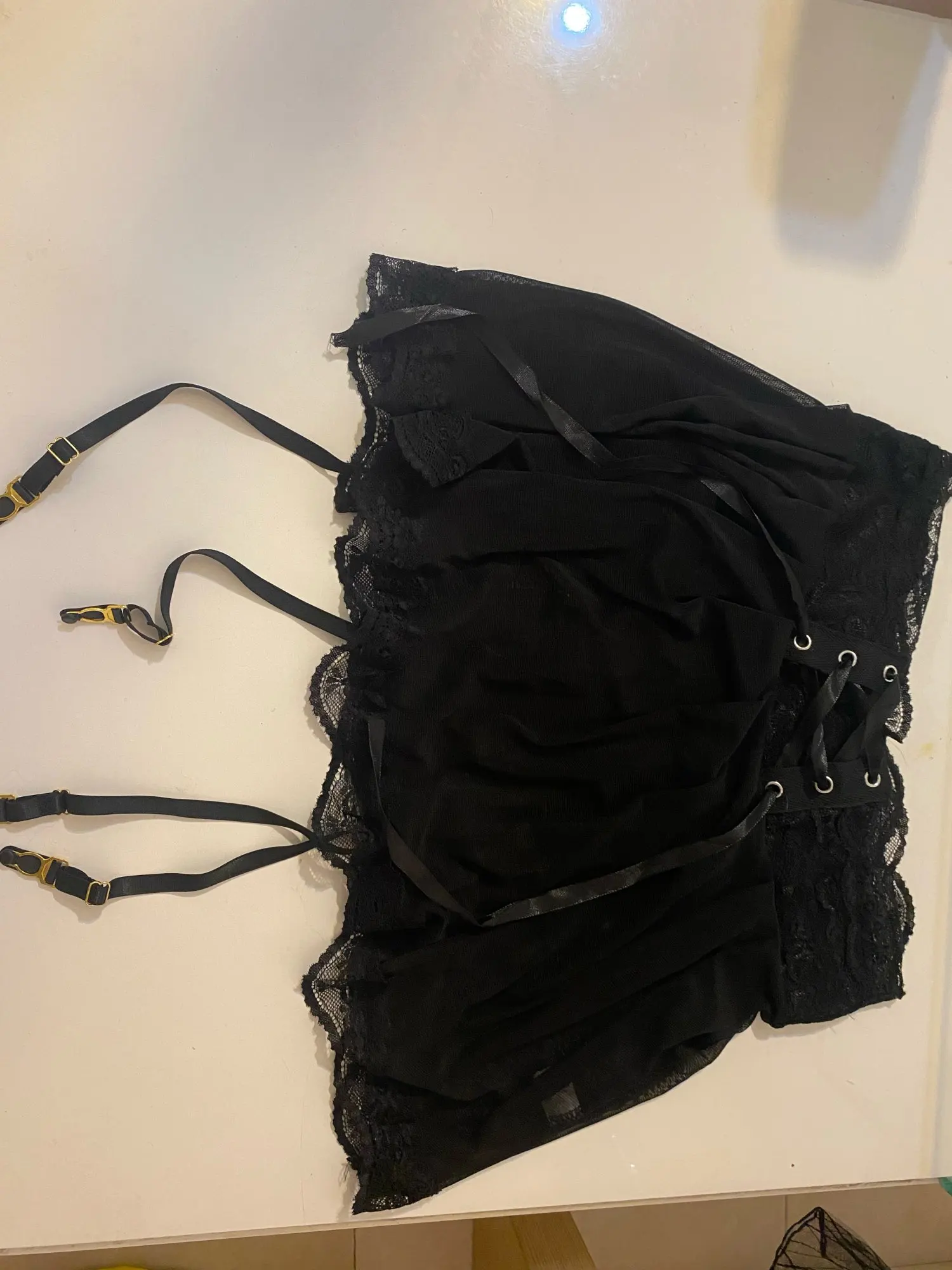 Жаңа Amazons фильмінен эротикалық кадрлар