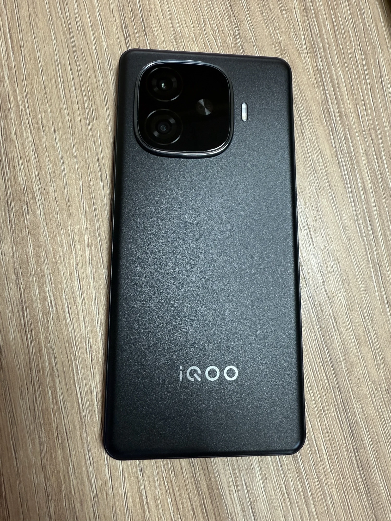 vivo iQOO Z9 Turbo 12/256G　ブラック アンドロイド vivo iqoo iQOO Z9 Turbo Snapdragon 8s Gen 3