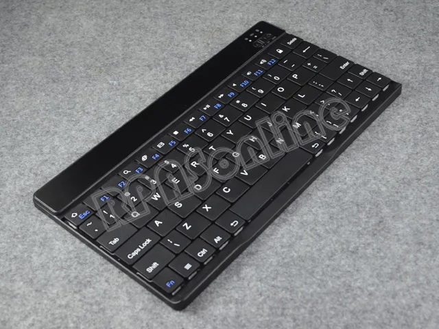 BTkeyboard_2_iPad4_640x480_2