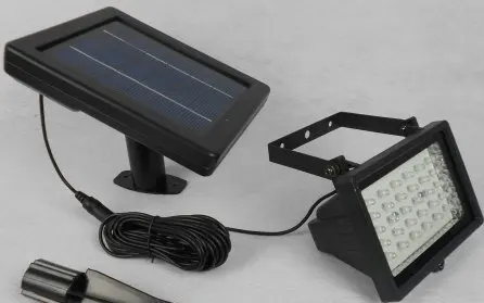 Auto-sensing solar led Spotlight with 28 Led + 2W solar panel +3M cable for house,wall decoration lighting