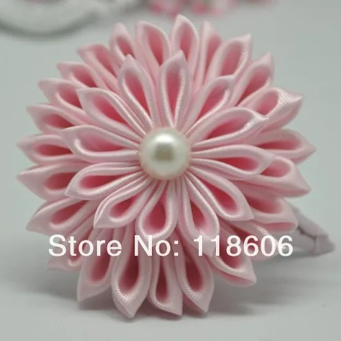 Pink kanzashi flower hair pin.jpg