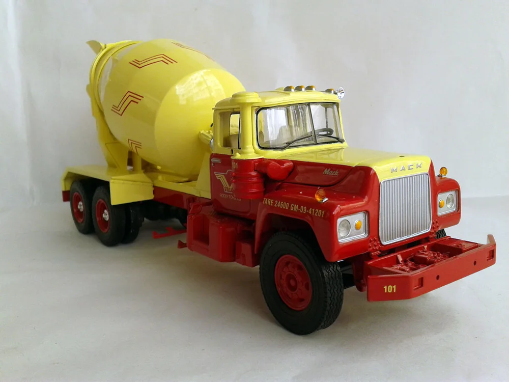 F3112 (4).jpg