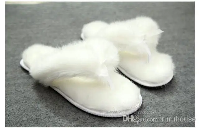 white feather slippers
