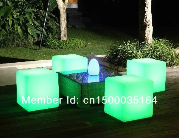 20cmxcm led cube.jpg
