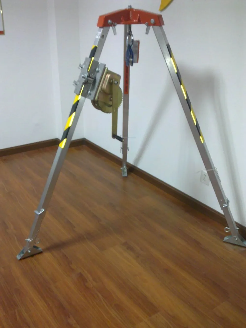 735860_1