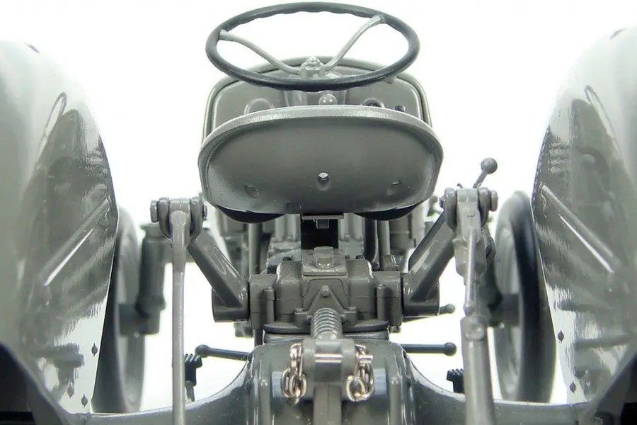 UH2690 (2).jpg