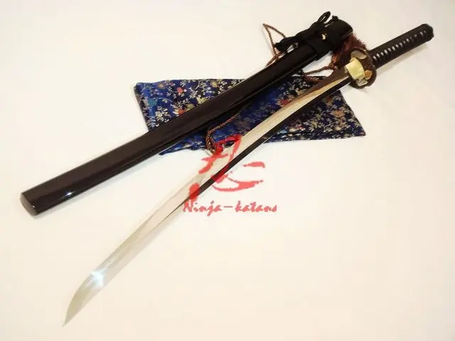 Claytempered shobu zukuri kissaki katana demon tsuba sword flamy hamon sharpened