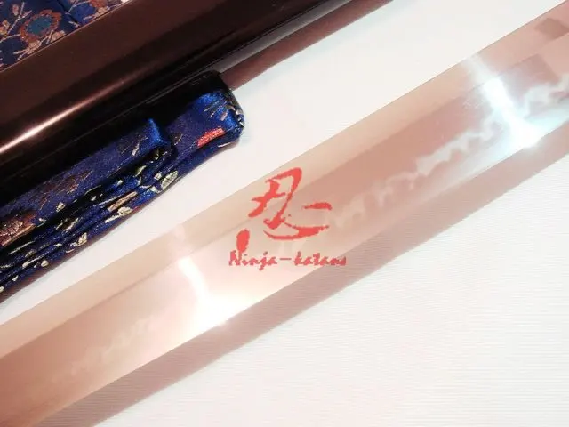 Claytempered shobu zukuri kissaki katana demon tsuba sword flamy hamon sharpened