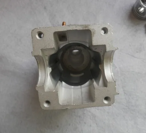 CYLINDER KIT 40MM STIHL 023 MS230 6