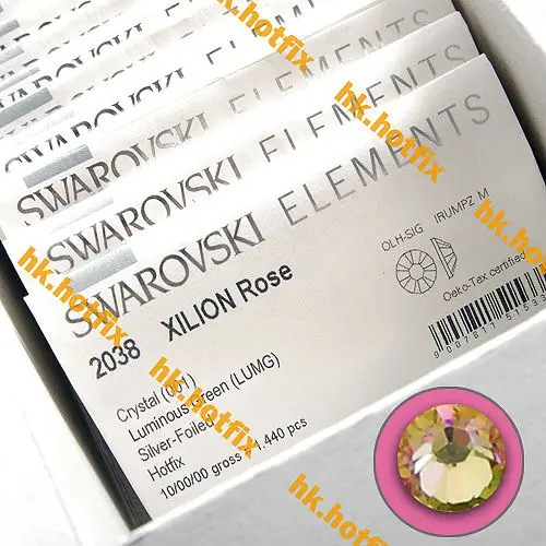 Crystal Luminous Green (LUMG) Swarovski 2012- 04