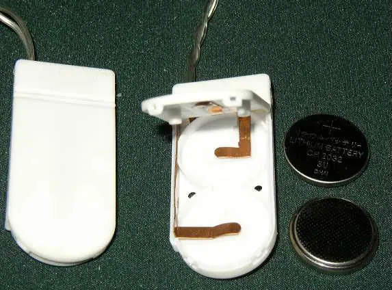 Vase battery box and batteries in and out x 3
