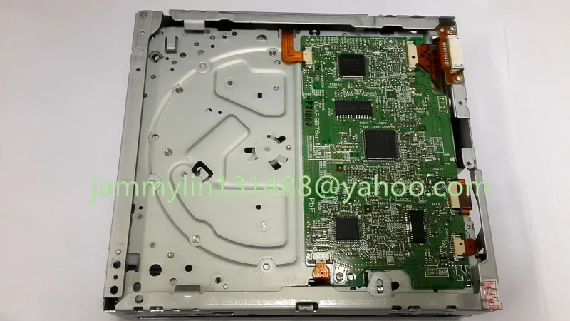 Matsushita 6 disc CD mechanism YGAP9G76A.jpg
