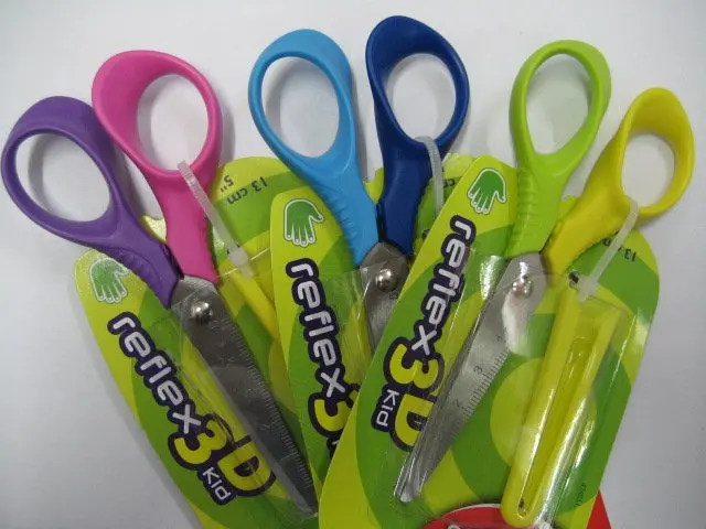 Children's scissors (With protective cover) , 12 pieces/lot
