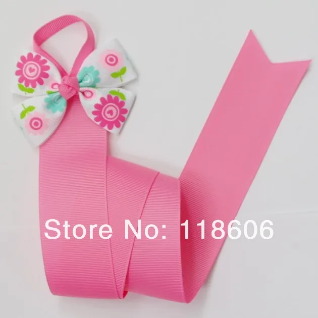 pink bow holder.jpg
