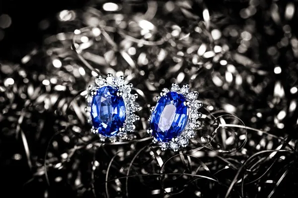 sapphire diamond earrins 16